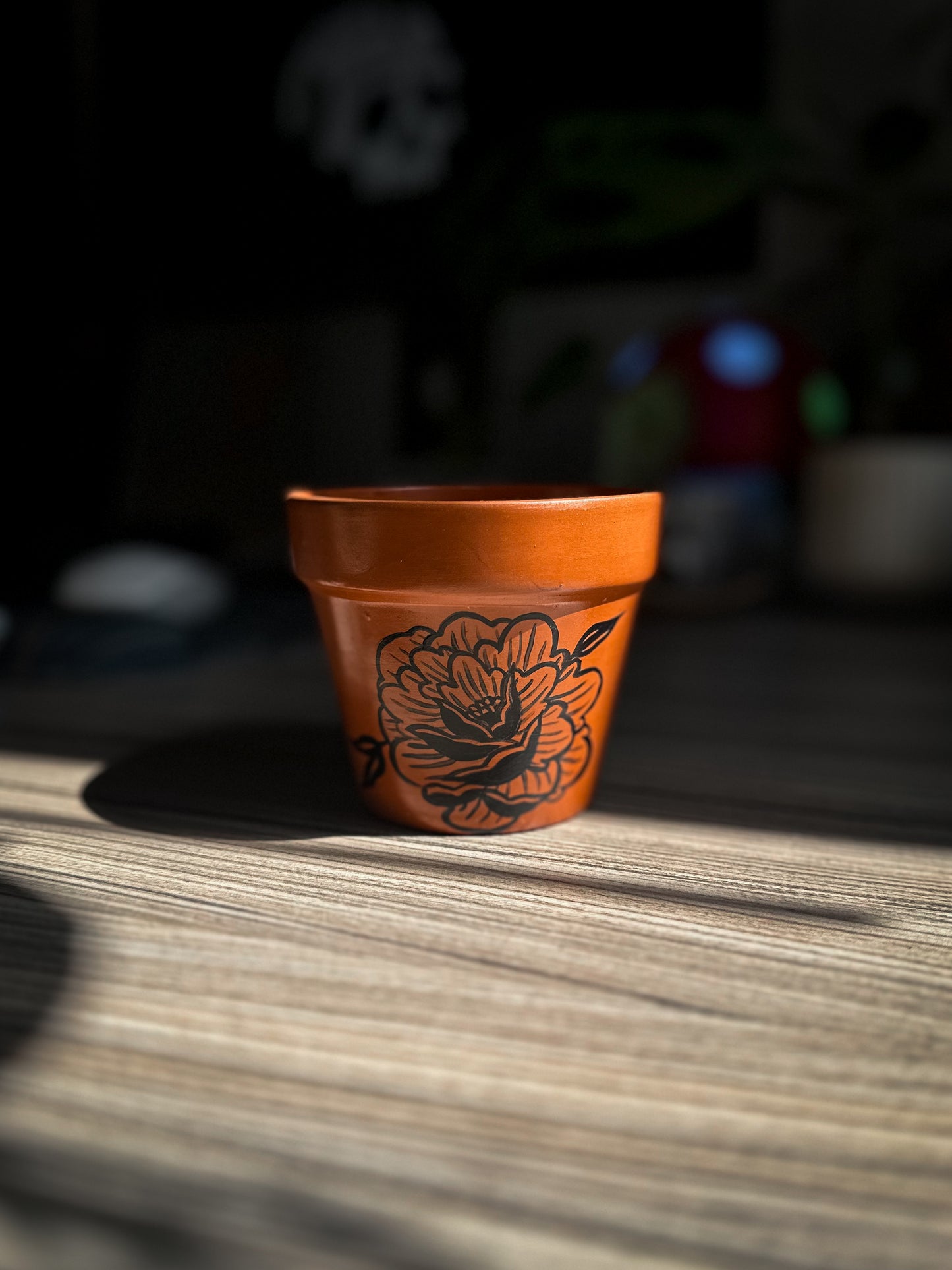 Peony Terra - 4" - Hand Painted Pot