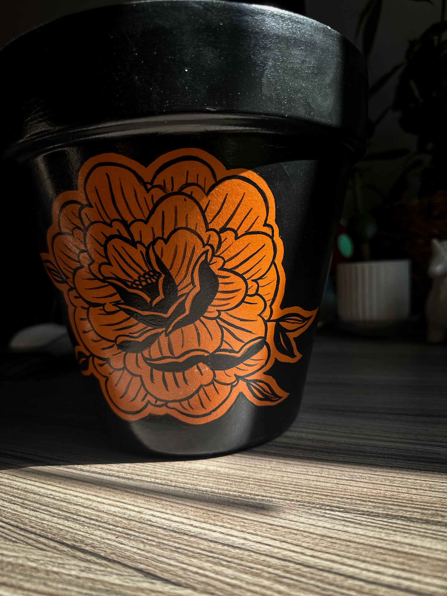 Peony Noct - 8" - Hand Painted Pot